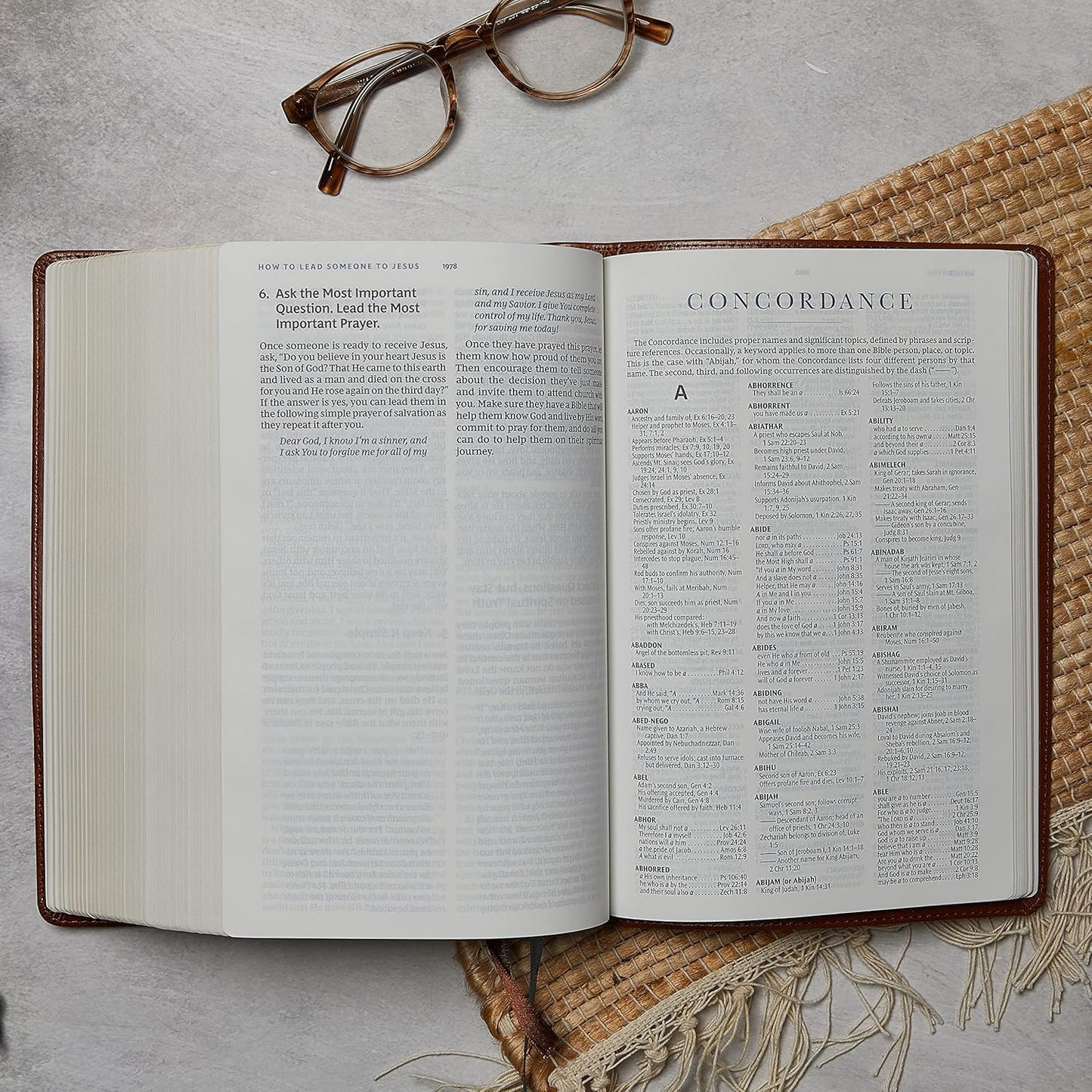 NKJV, Spirit-Filled Life Bible, Third Edition, Leathersoft, Brown, Red Letter, Comfort Print