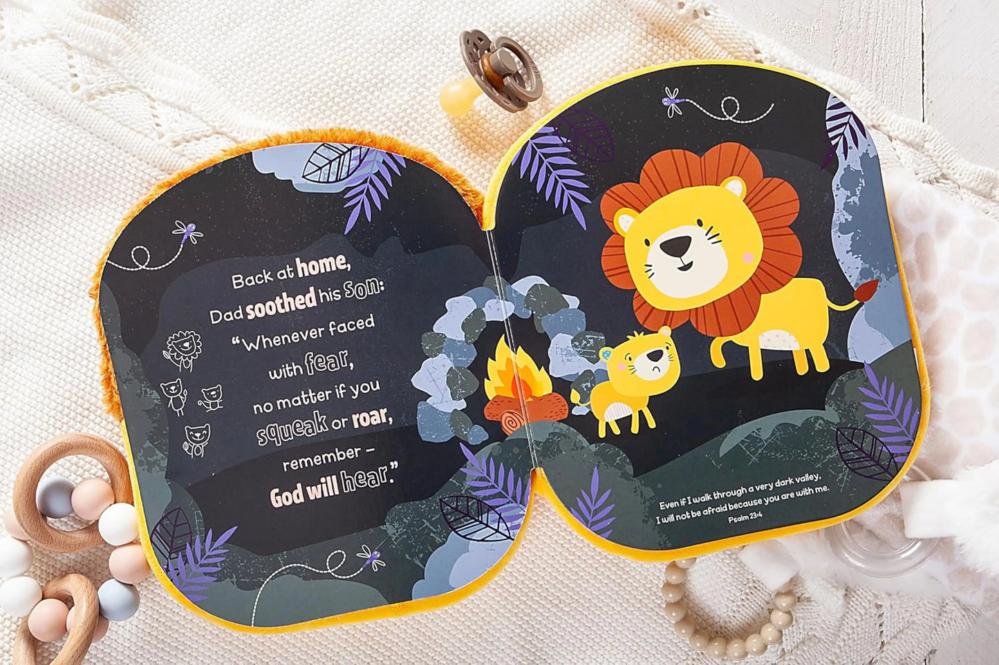 Squish and Snugg - Lion by Make Believe Ideas