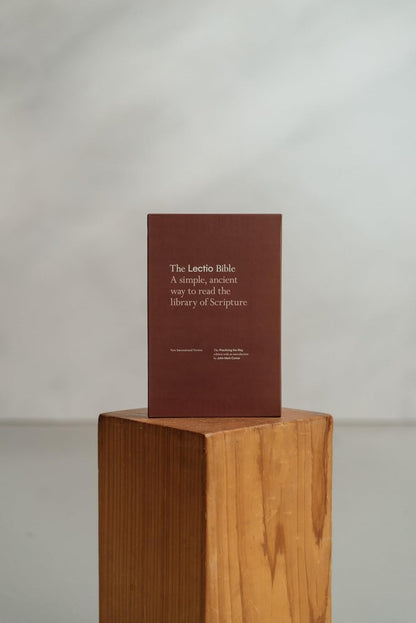 NIV Lectio Bible: A Simple, Ancient Way to Read the Library of Scripture, Cloth Over Board
