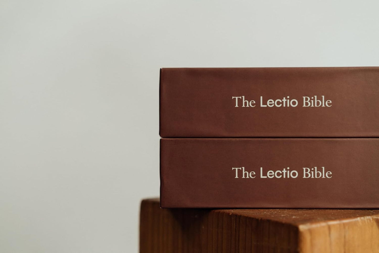 NIV Lectio Bible: A Simple, Ancient Way to Read the Library of Scripture, Cloth Over Board