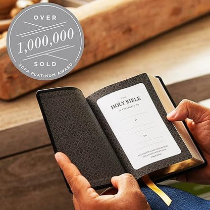 KJV Holy Bible: Compact with 43,000 Cross References, Black Leathersoft, Red Letter, Comfort Print