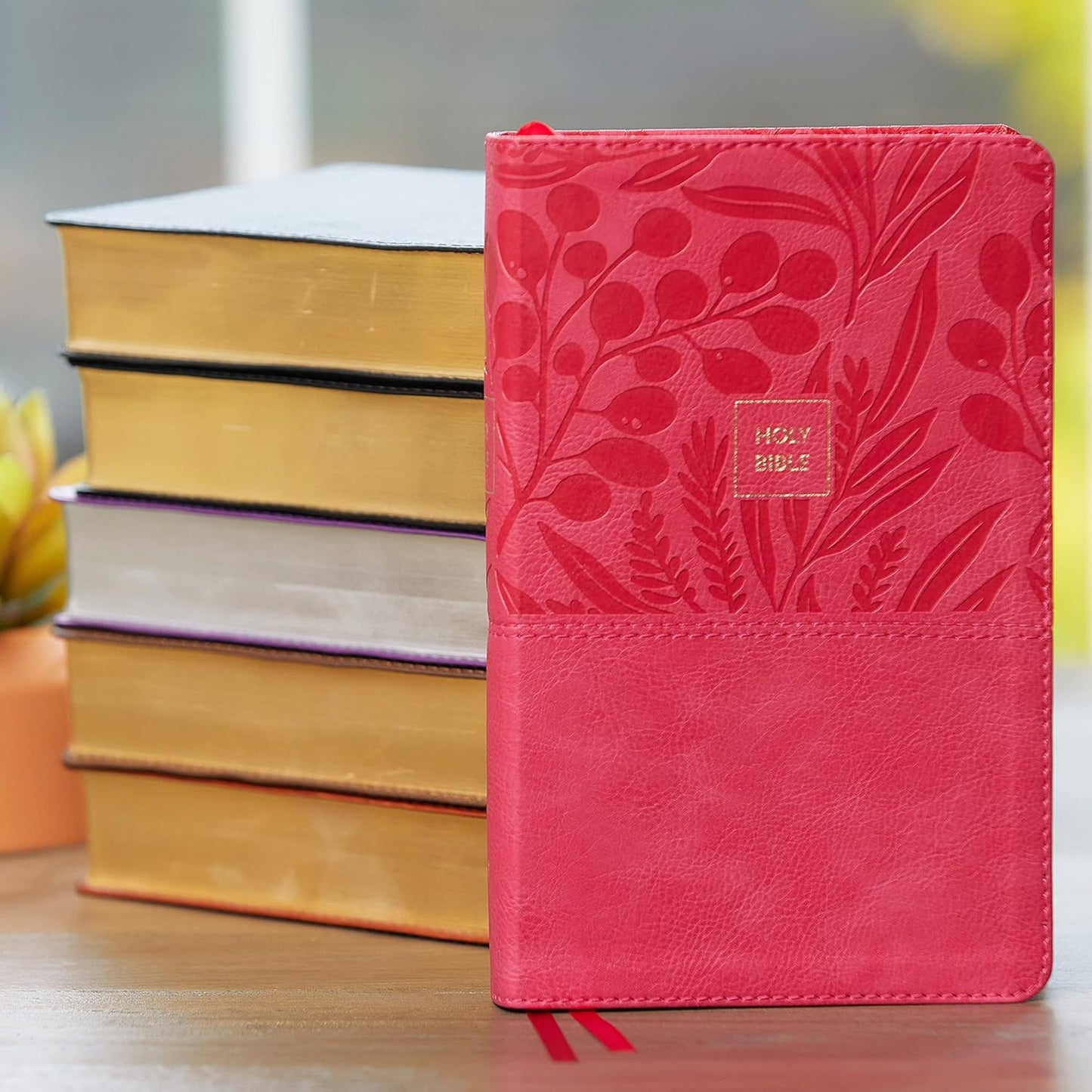 KJV, End-of-Verse Reference Bible, Personal Size Large Print, Leathersoft, Pink, Red Letter, Comfort Print