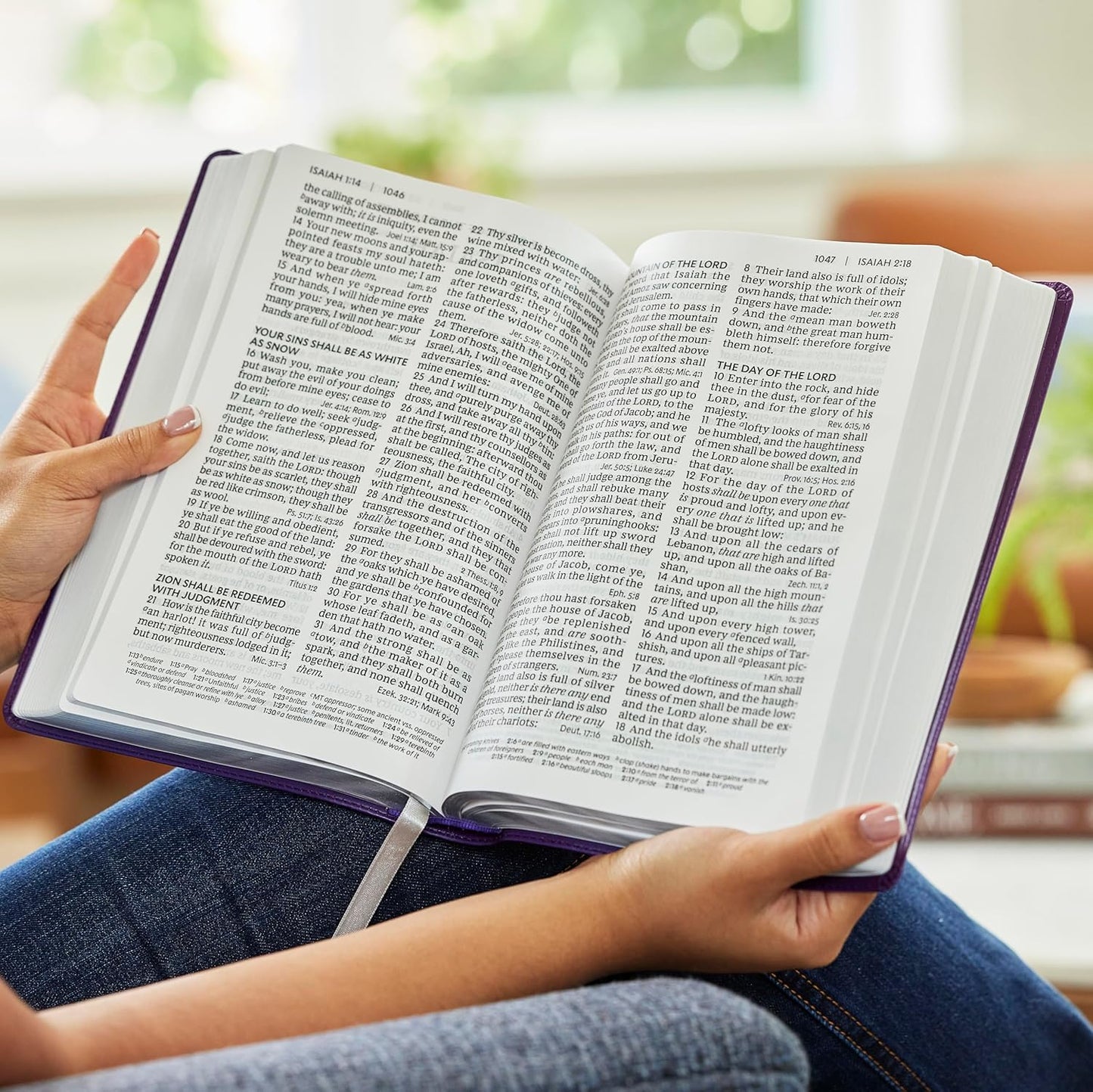 KJV Giant Print End-of-Verse Reference Bible--soft leather-look, brown