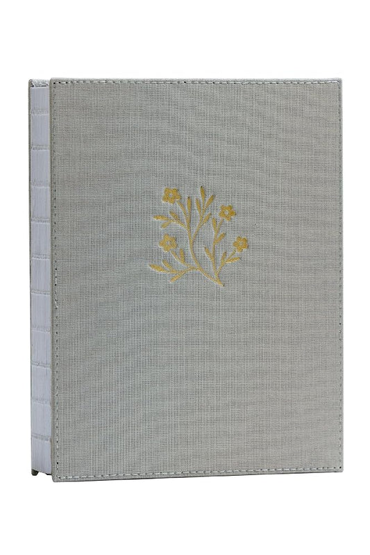 NKJV New Testament, Tracing edition: Engaging the Scripture Word by Word (Gray Cloth over Board) cover image