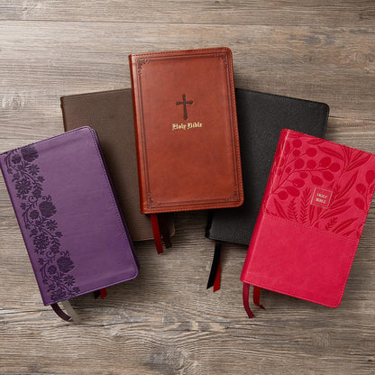 KJV, End-of-Verse Reference Bible, Personal Size Large Print, Leathersoft, Pink, Red Letter, Comfort Print