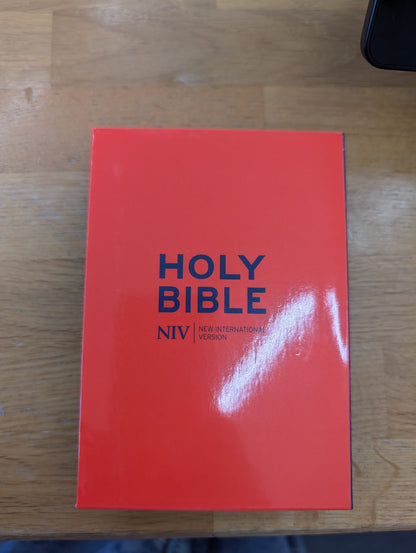 NIV Tiny Navy Soft-tone Bible with Zip